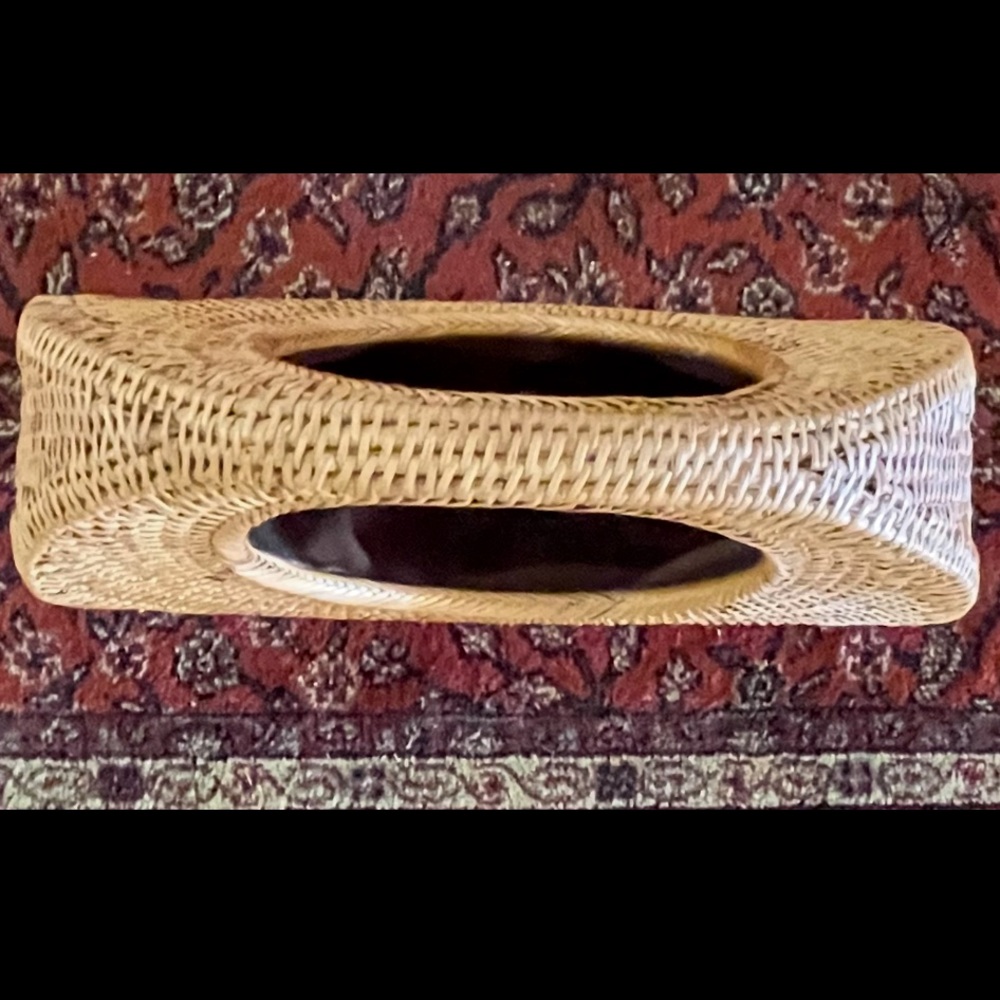 AQUA (?) Via Bloomingdale’s Wicker Rattan Purse Drawstring *Flower Not Included - Picture 11 of 11